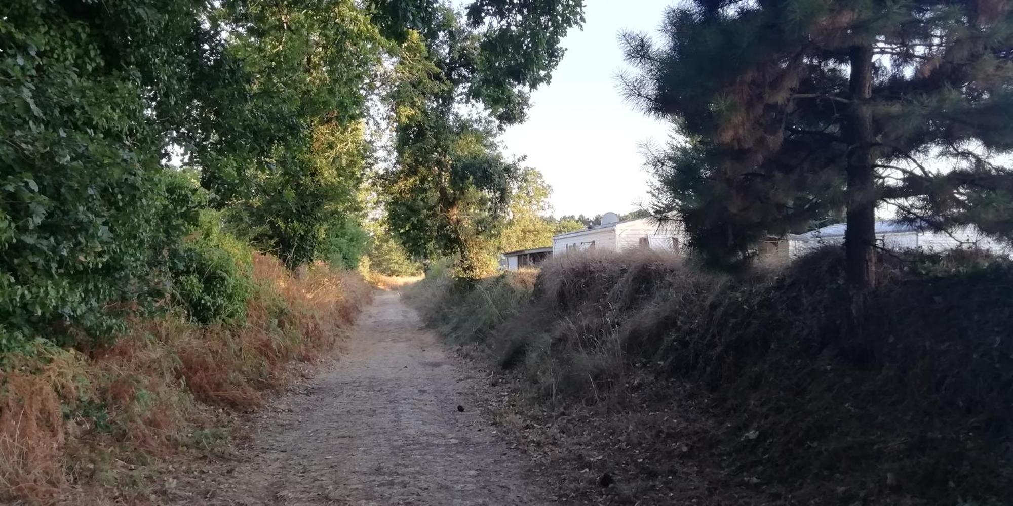 Camping Des Pierres Debout 네베즈 외부 사진